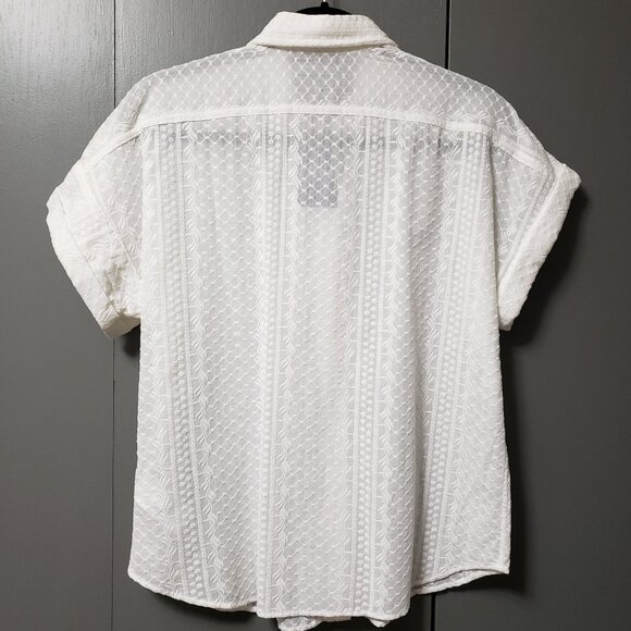 NEW Chaps Petite Eyelet 100% Cotton White Shirt - Picture 2 of 8